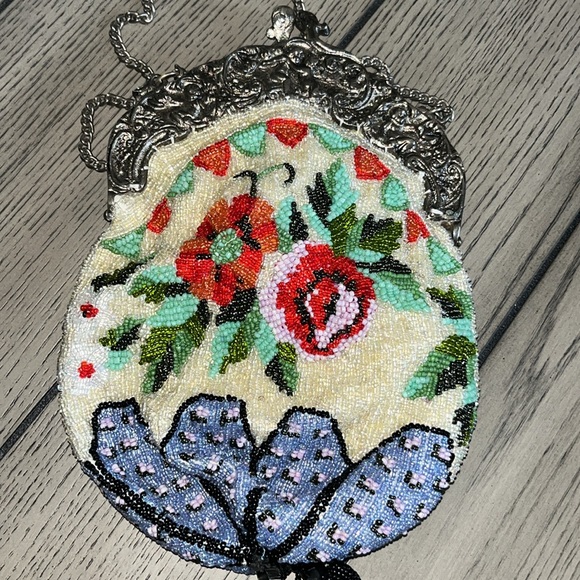 VTG Christiana 100% Silk Hand Beaded Purse Art Deco W/ Mirror & Long Chain - Picture 9 of 10